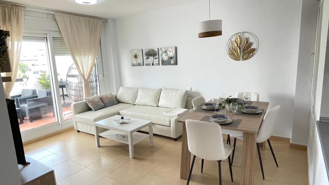 Apartamento En Resort De Golf Торе-Пачеко Екстериор снимка
